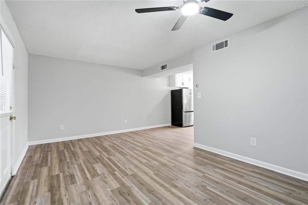 2 bedroom, 2 bathroom, 1,015 sq ft townhouse for sale at 1073 Heritage Drive, Greensboro, GA 30642 — photo 5