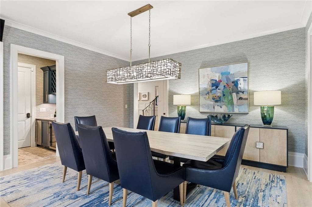 5 bedroom, 6 bathroom, 4,987 sq ft single family residence under contract at 3799 Paces Lookout Circle, Atlanta, GA 30339 — photo 7