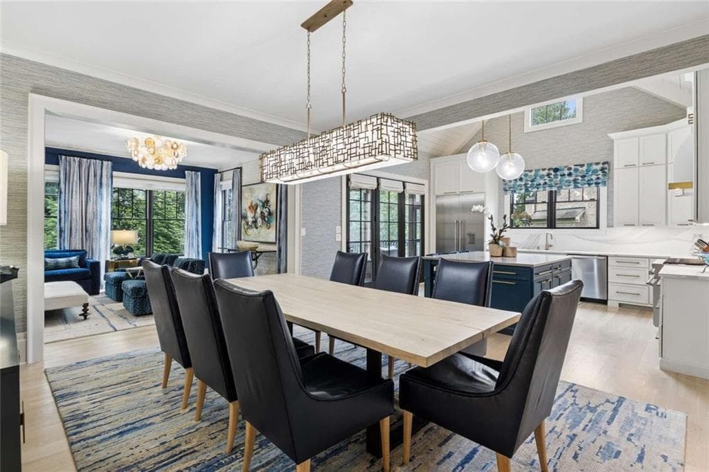 5 bedroom, 6 bathroom, 4,987 sq ft single family residence under contract at 3799 Paces Lookout Circle, Atlanta, GA 30339 — photo 8