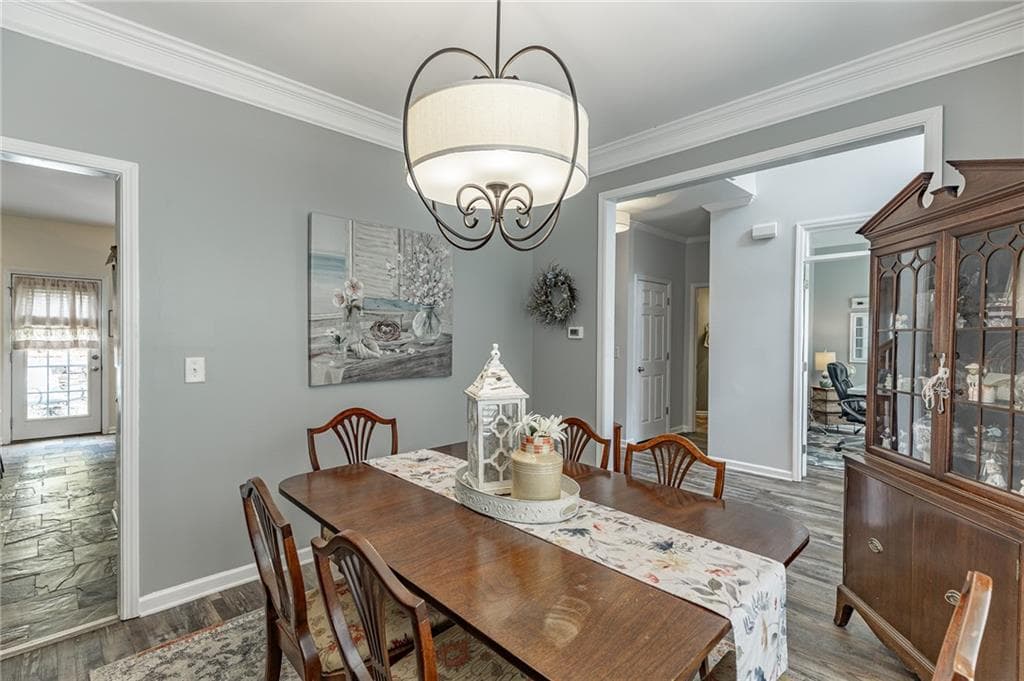 3 bedroom, 3 bathroom, 2,716 sq ft single family residence for sale at 933 Cruce Lake Drive, Hoschton, GA 30548 — photo 9