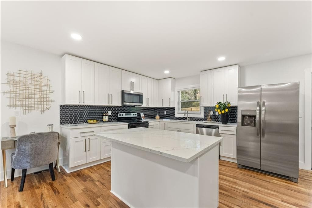 3 bedroom, 2 bathroom, 1,350 sq ft single family residence for sale at 3372 Jackson Drive, Decatur, GA 30032 — photo 2