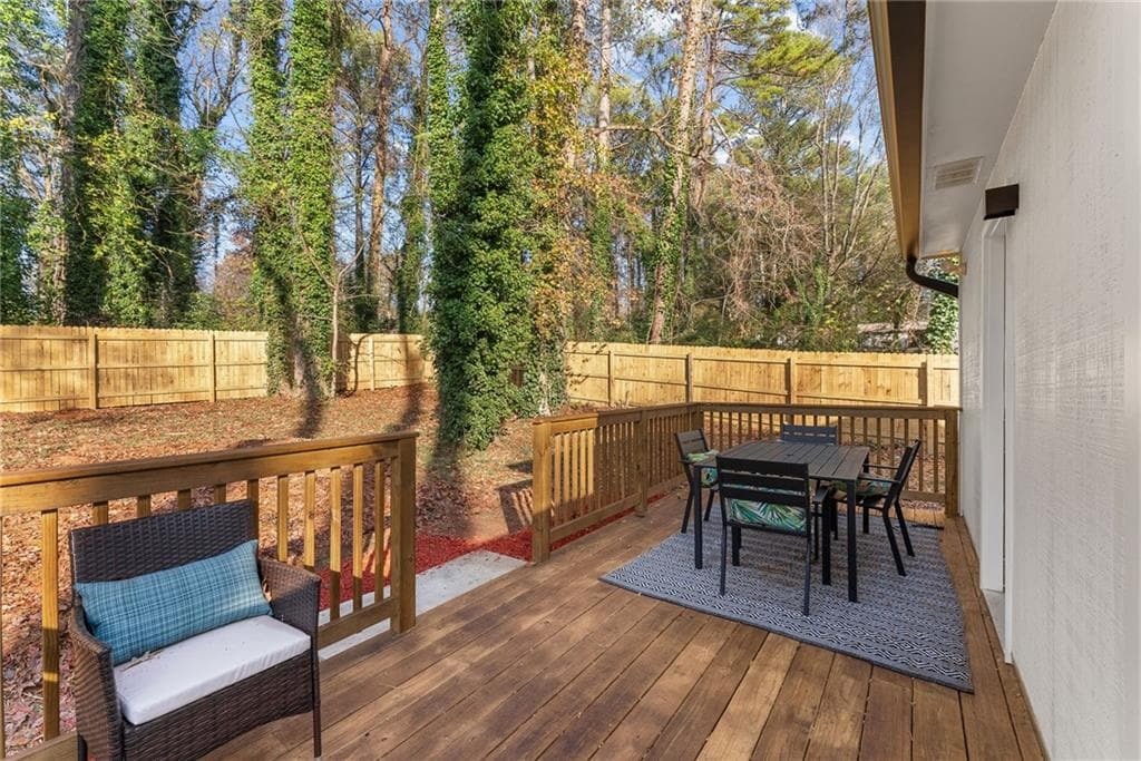 3 bedroom, 2 bathroom, 1,350 sq ft single family residence for sale at 3372 Jackson Drive, Decatur, GA 30032 — photo 6
