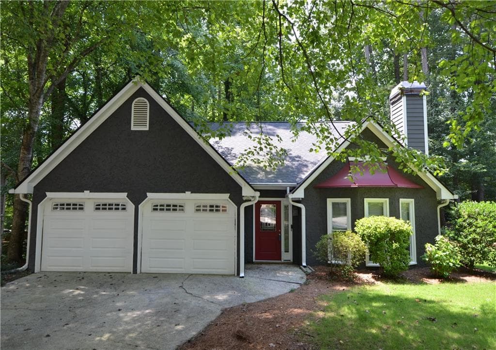 3 bedroom, 3 bathroom, 1,442 sq ft single family residence under contract at 3206 Country Walk Drive, Powder Springs, GA 30127