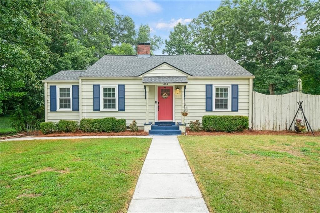 3 bedroom, 3 bathroom, 1,600 sq ft single family residence for sale at 414 Alexander Circle, Marietta, GA 30060