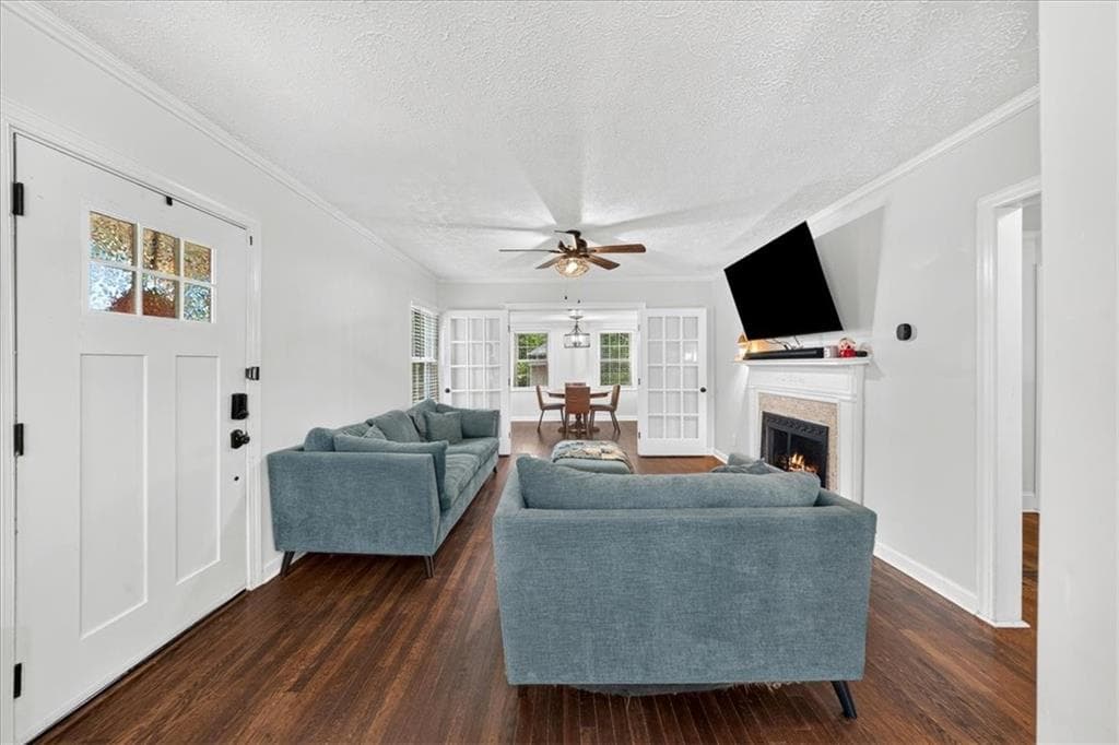 3 bedroom, 3 bathroom, 1,600 sq ft single family residence for sale at 414 Alexander Circle, Marietta, GA 30060 — photo 7