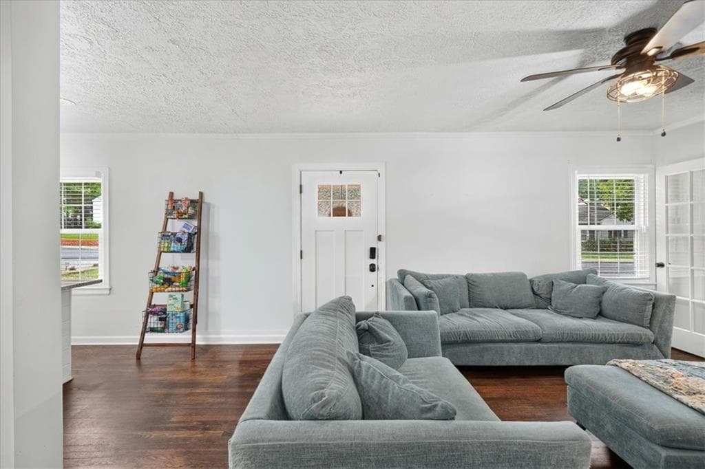 3 bedroom, 3 bathroom, 1,600 sq ft single family residence for sale at 414 Alexander Circle, Marietta, GA 30060 — photo 8