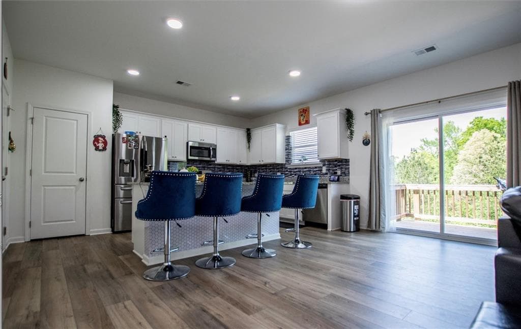 4 bedroom, 3 bathroom, 3,618 sq ft single family residence for rent at 194 Rivulet Drive, Dallas, GA 30132 for $2,300 a month — photo 8
