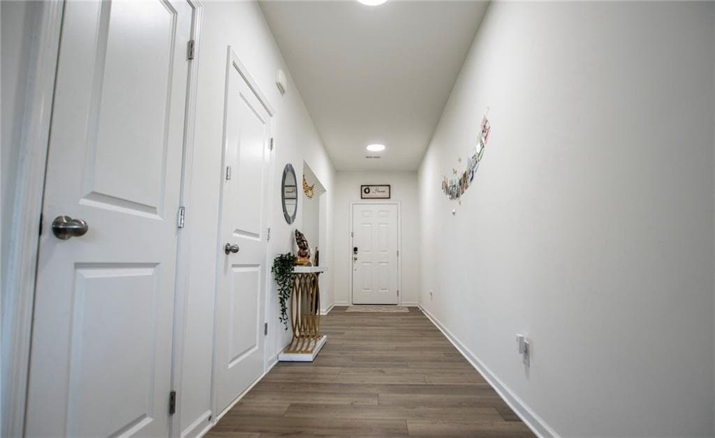 4 bedroom, 3 bathroom, 3,618 sq ft single family residence for rent at 194 Rivulet Drive, Dallas, GA 30132 for $2,300 a month — photo 4