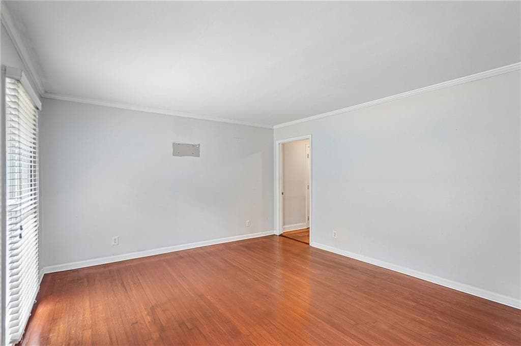 5 bedroom, 3 bathroom, 3,949 sq ft single family residence for sale at 2615 Skyline Drive, Atlanta, GA 30337 — photo 10