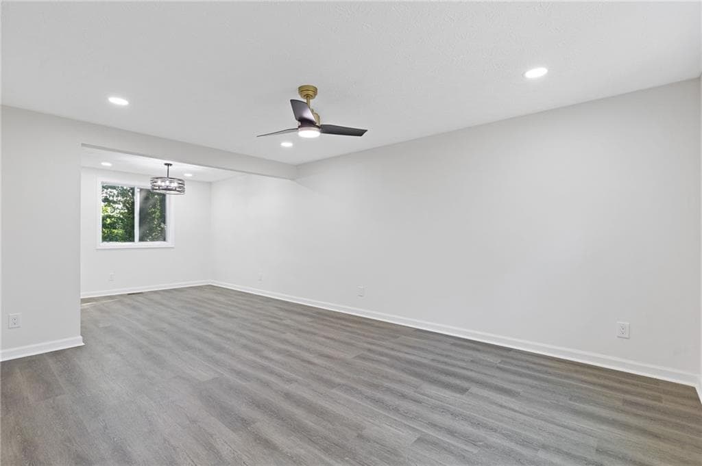 3 bedroom, 3 bathroom, 1,560 sq ft single family residence for sale at 5420 Robin Hill Court, Norcross, GA 30093 — photo 4