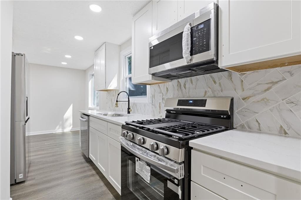 3 bedroom, 3 bathroom, 1,560 sq ft single family residence for sale at 5420 Robin Hill Court, Norcross, GA 30093 — photo 7