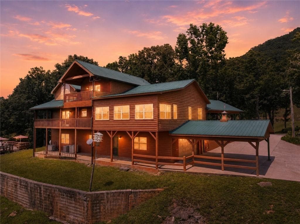 4 bedroom, 4 bathroom, 3,336 sq ft single family residence for sale at 55 Beauregards Knob, Ellijay, GA 30536 — photo 7