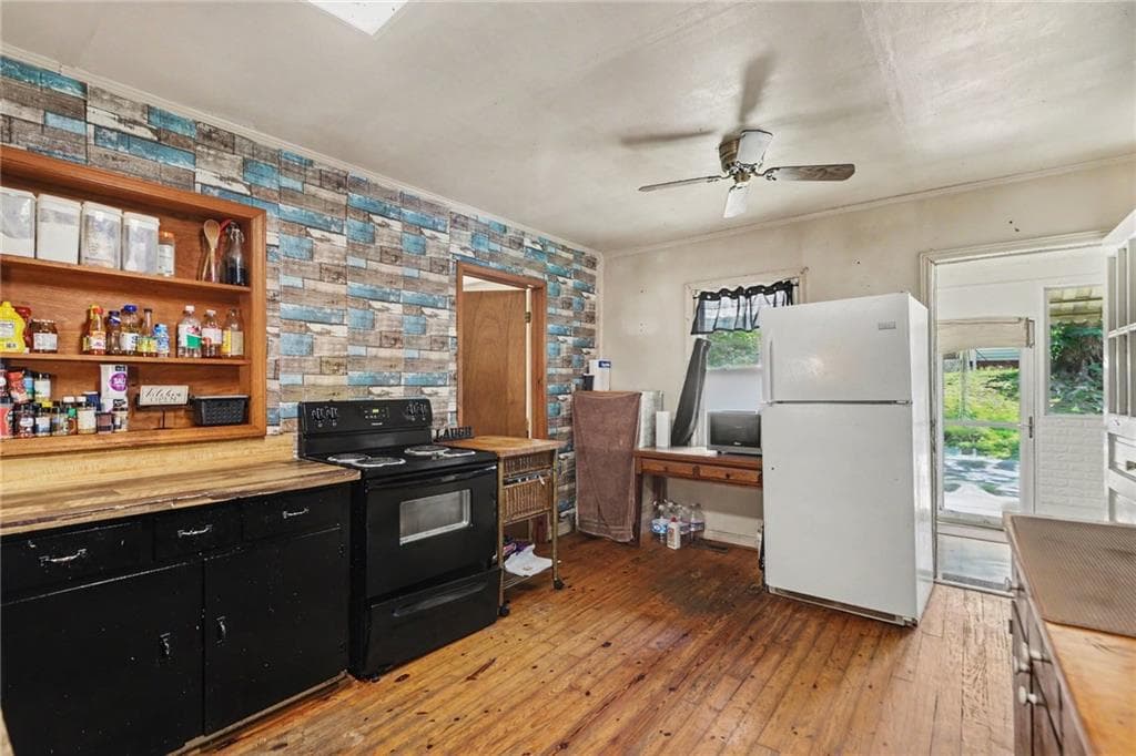 3 bedroom, 2 bathroom, 1,216 sq ft single family residence for sale at 127 White Street, Tallapoosa, GA 30176 — photo 9