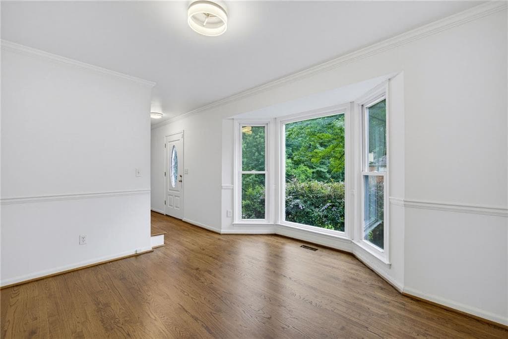3 bedroom, 3 bathroom, 2,204 sq ft single family residence under contract at 2659 Ashley Drive, Marietta, GA 30064 — photo 5