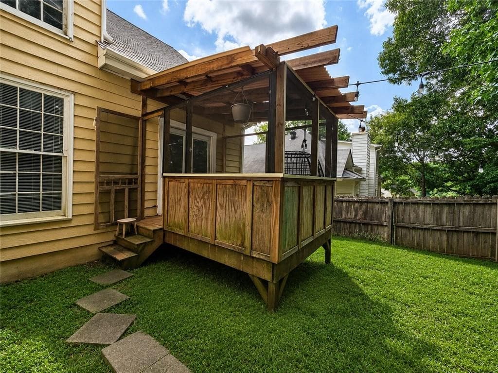 4 bedroom, 4 bathroom, 2,285 sq ft single family residence under contract at 4994 Niagara Drive, Acworth, GA 30102 — photo 3