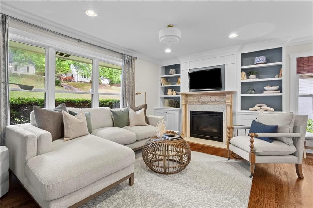 4 bedroom, 4 bathroom, 2,872 sq ft single family residence for sale at 3026 Skyland Drive, Brookhaven, GA 30341 — photo 5