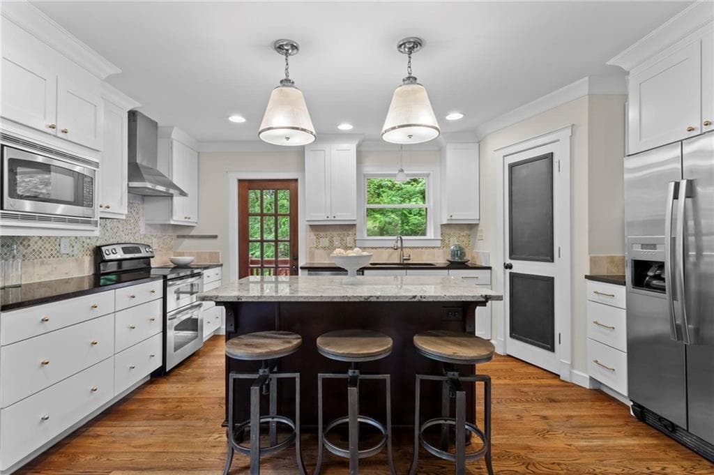 4 bedroom, 4 bathroom, 2,872 sq ft single family residence for sale at 3026 Skyland Drive, Brookhaven, GA 30341 — photo 10