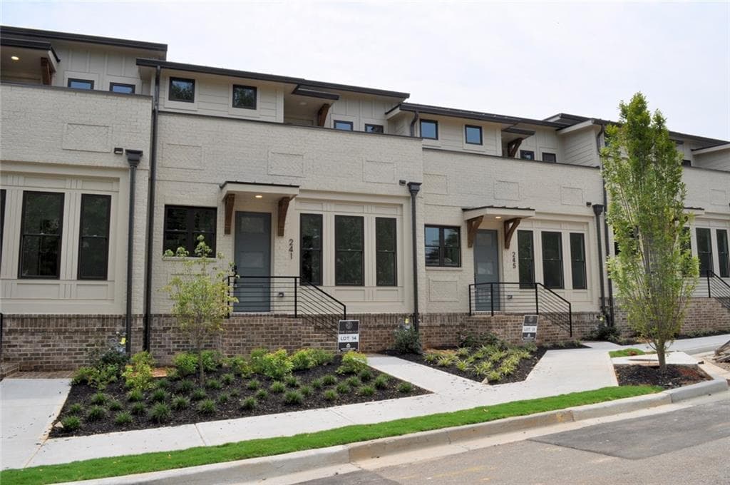 3 bedroom, 5 bathroom, 2,660 sq ft townhouse for sale at 241 White Street, Marietta, GA 30060