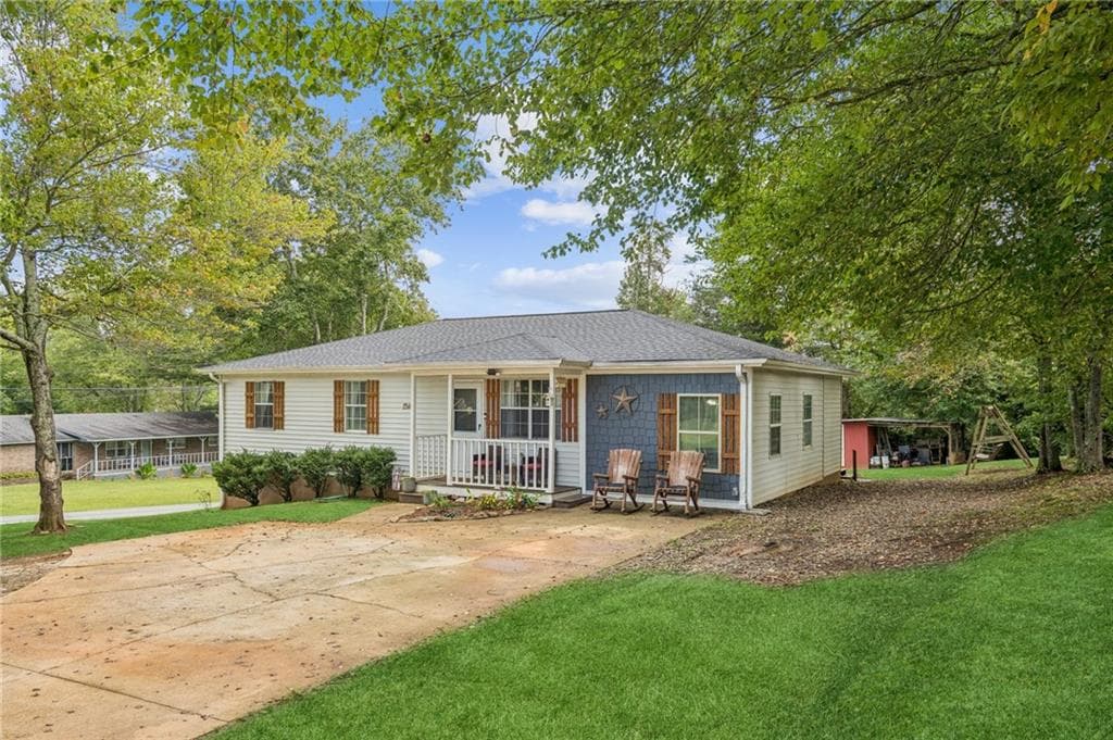4 bedroom, 3 bathroom, 1,479 sq ft single family residence for sale at 304 Myrtle Street, Jasper, GA 30143 — photo 3