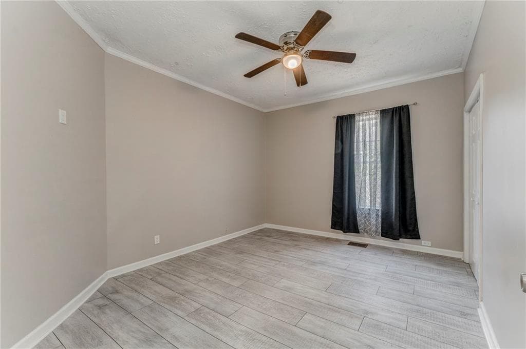 3 bedroom, 2 bathroom, 1,276 sq ft single family residence for sale at 320 Shannon Street, Rome, GA 30161 — photo 3