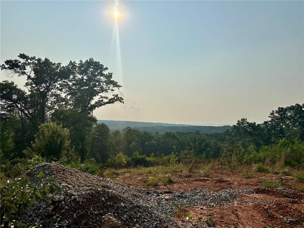 3 bedroom, 3 bathroom, 1,800 sq ft single family residence for sale at 350 Grand Oak Lane, Dahlonega, GA 30533