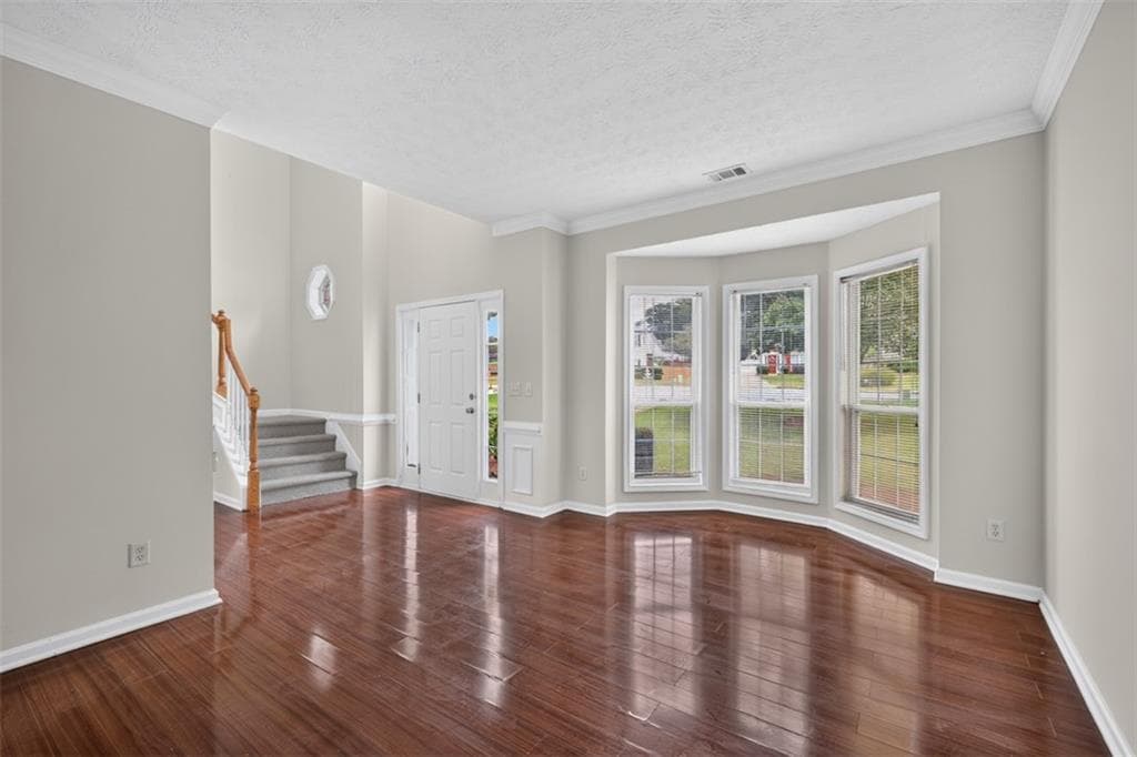 4 bedroom, 3 bathroom, 2,155 sq ft single family residence for sale at 368 Celia Glen Court, Lawrenceville, GA 30044 — photo 3