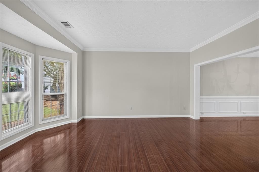 4 bedroom, 3 bathroom, 2,155 sq ft single family residence for sale at 368 Celia Glen Court, Lawrenceville, GA 30044 — photo 5