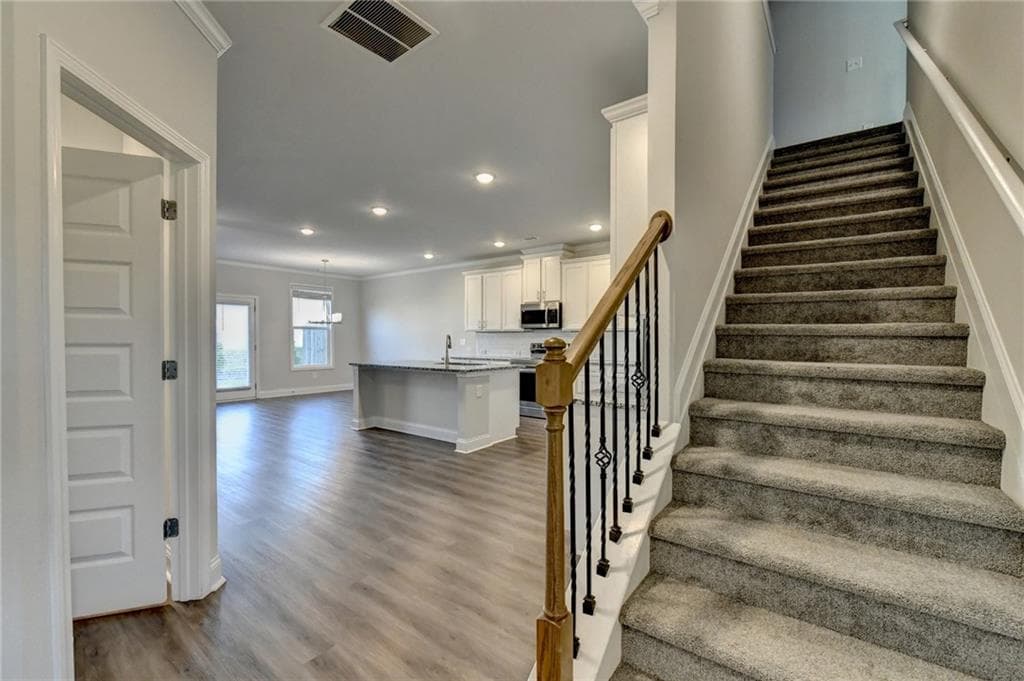 3 bedroom, 3 bathroom, 1,922 sq ft townhouse for rent at 3855 Brookburn Park, Gainesville, GA 30506 for $1,950 a month — photo 4
