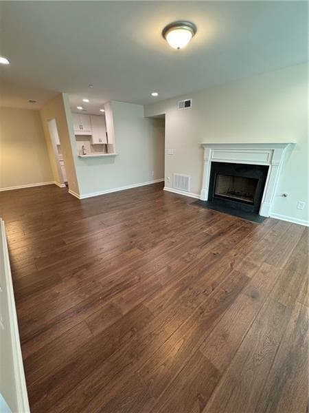 2 bedroom, 2 bathroom, 1,102 sq ft condominium for rent at 907 NATCHEZ Trace, Atlanta, GA 30350 for $1,780 a month — photo 3