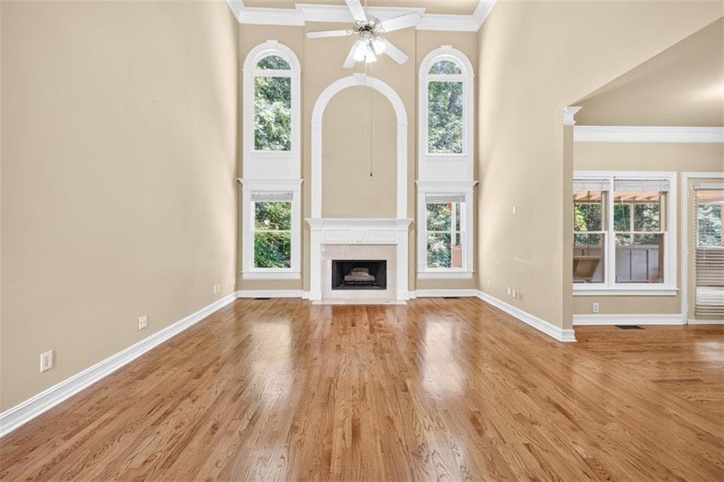 5 bedroom, 5 bathroom, 4,886 sq ft single family residence for sale at 5135 Deerlake Drive, Alpharetta, GA 30005 — photo 4