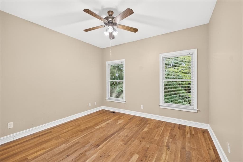 5 bedroom, 5 bathroom, 4,886 sq ft single family residence for sale at 5135 Deerlake Drive, Alpharetta, GA 30005 — photo 10