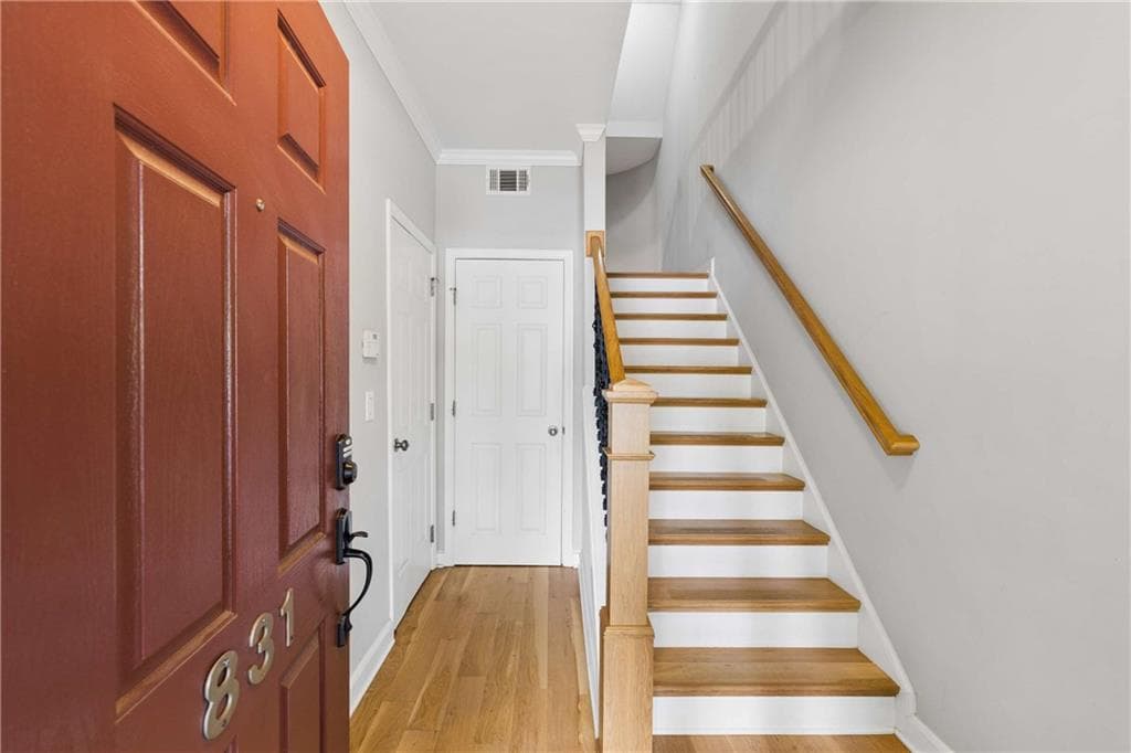 3 bedroom, 4 bathroom, 1,958 sq ft townhouse for sale at 831 Charles Bank Avenue, Atlanta, GA 30312 — photo 3