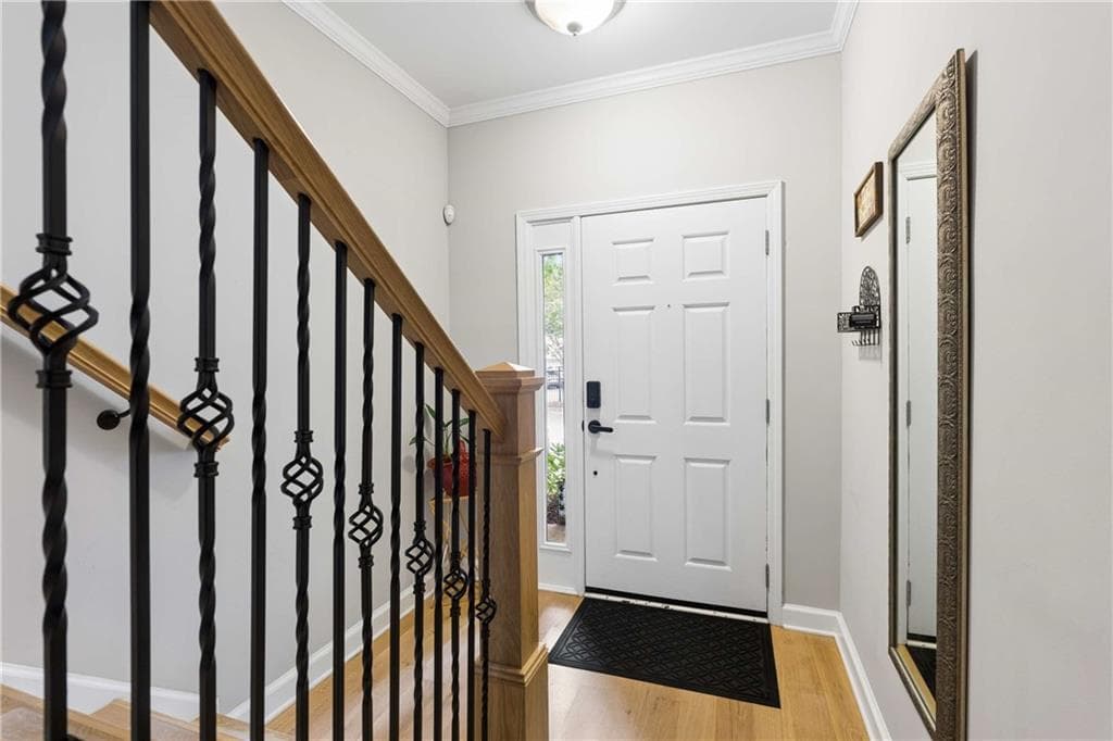 3 bedroom, 4 bathroom, 1,958 sq ft townhouse for sale at 831 Charles Bank Avenue, Atlanta, GA 30312 — photo 4