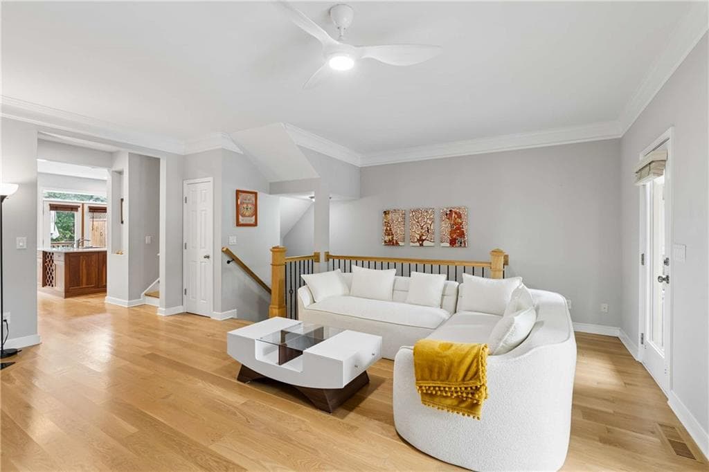 3 bedroom, 4 bathroom, 1,958 sq ft townhouse for sale at 831 Charles Bank Avenue, Atlanta, GA 30312 — photo 5