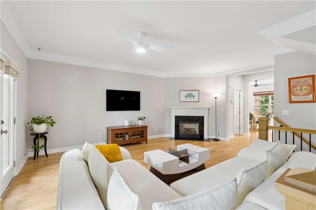 3 bedroom, 4 bathroom, 1,958 sq ft townhouse for sale at 831 Charles Bank Avenue, Atlanta, GA 30312 — photo 6