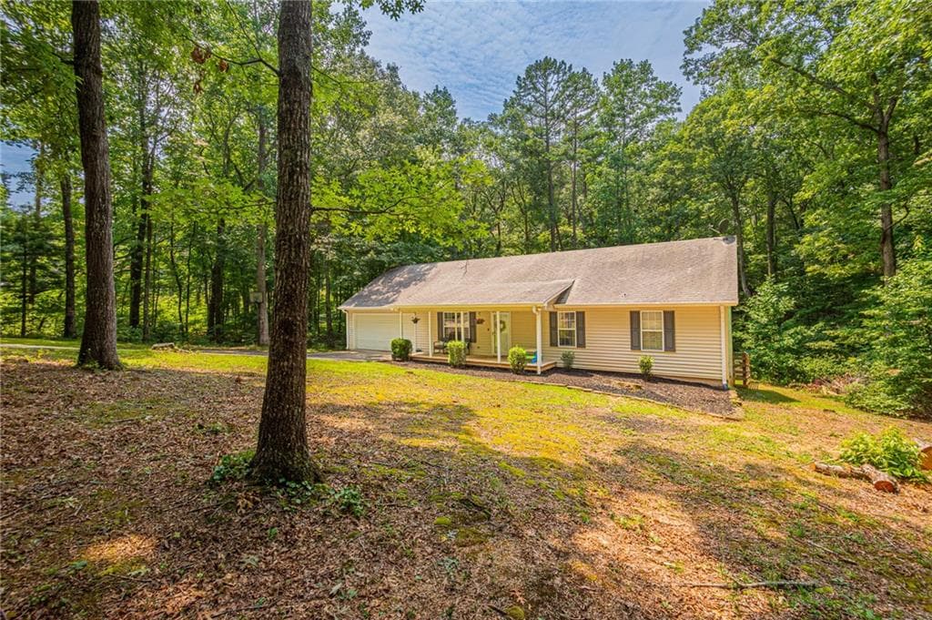 3 bedroom, 2 bathroom, 1,232 sq ft single family residence under contract at 77 Williams Way, Dahlonega, GA 30533