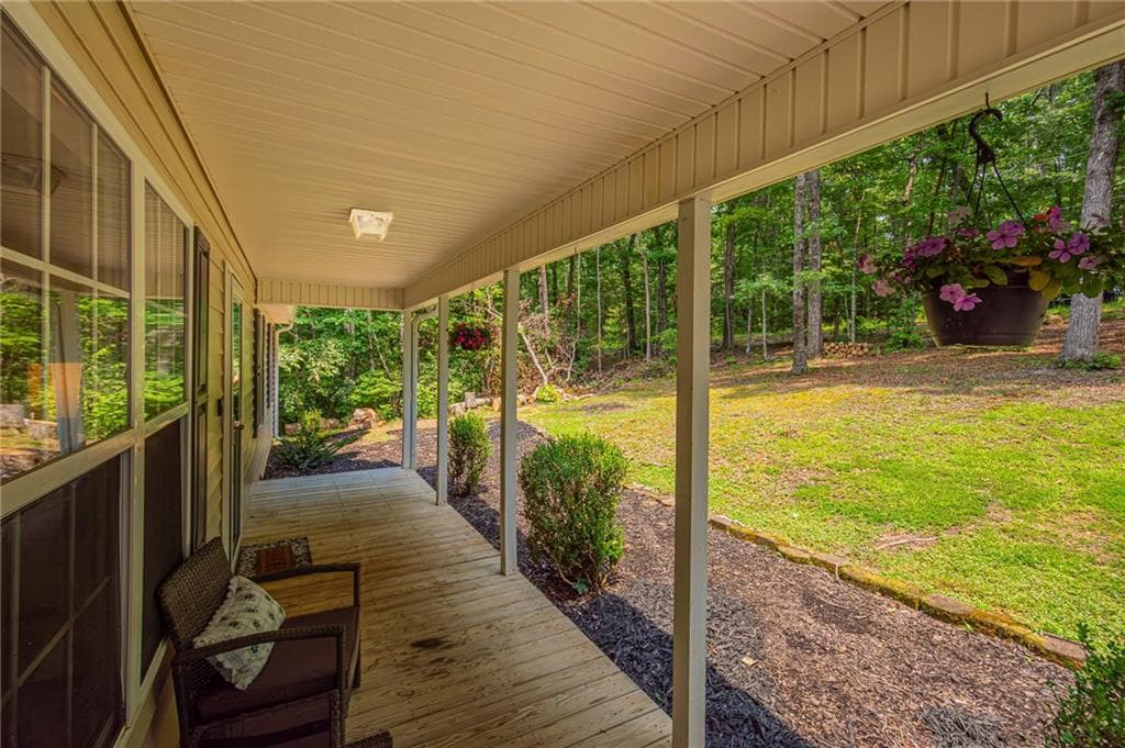 3 bedroom, 2 bathroom, 1,232 sq ft single family residence under contract at 77 Williams Way, Dahlonega, GA 30533 — photo 3