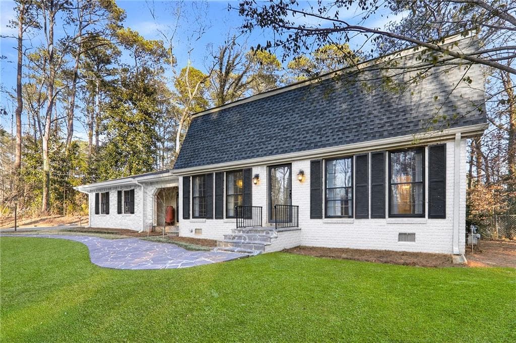 2037 Stoneleigh Drive