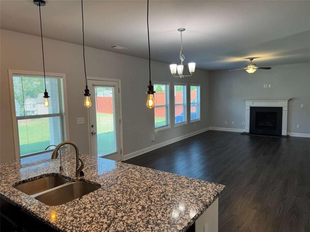 4 bedroom, 3 bathroom, 2,225 sq ft single family residence for rent at 4472 Beechnut View, Gainesville, GA 30504 for $2,350 a month — photo 6