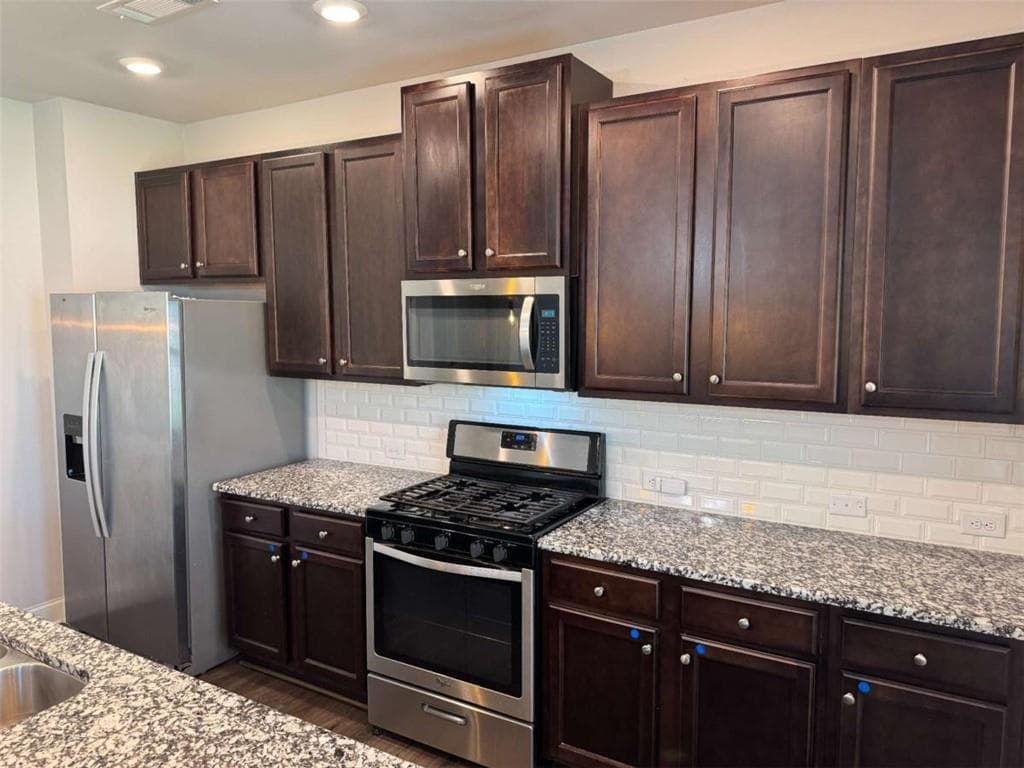 4 bedroom, 3 bathroom, 2,225 sq ft single family residence for rent at 4472 Beechnut View, Gainesville, GA 30504 for $2,350 a month — photo 7