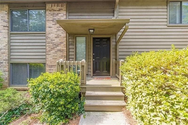 3 bedroom, 3 bathroom, 1,760 sq ft townhouse under contract at 1885 DYouville Lane, Atlanta, GA 30341