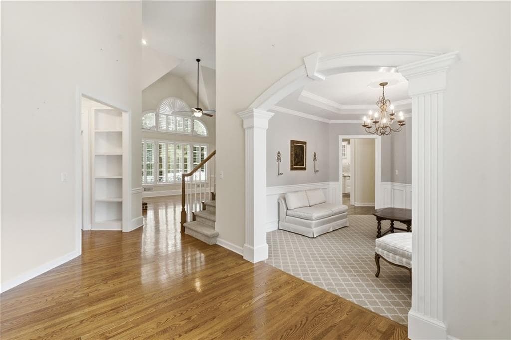 4 bedroom, 4 bathroom, 2,553 sq ft single family residence for sale at 5305 Davenport Manor, Cumming, GA 30041 — photo 3