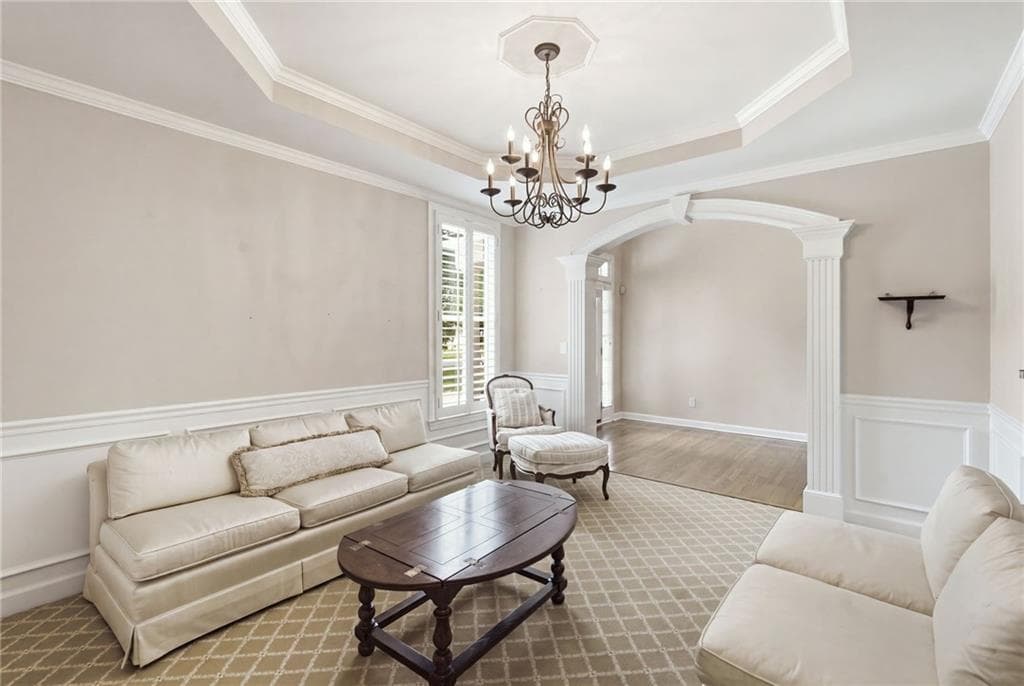 4 bedroom, 4 bathroom, 2,553 sq ft single family residence for sale at 5305 Davenport Manor, Cumming, GA 30041 — photo 4