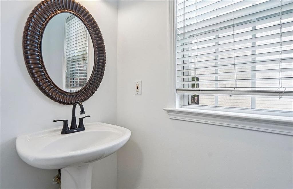 5 bedroom, 4 bathroom, 4,693 sq ft single family residence for rent at 5157 Wellisford Court, Suwanee, GA 30024 for $3,500 a month — photo 4