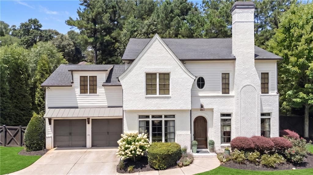 4 bedroom, 5 bathroom, 4,009 sq ft single family residence sold at 4145 W Cooper Lake Drive, Smyrna, GA 30082