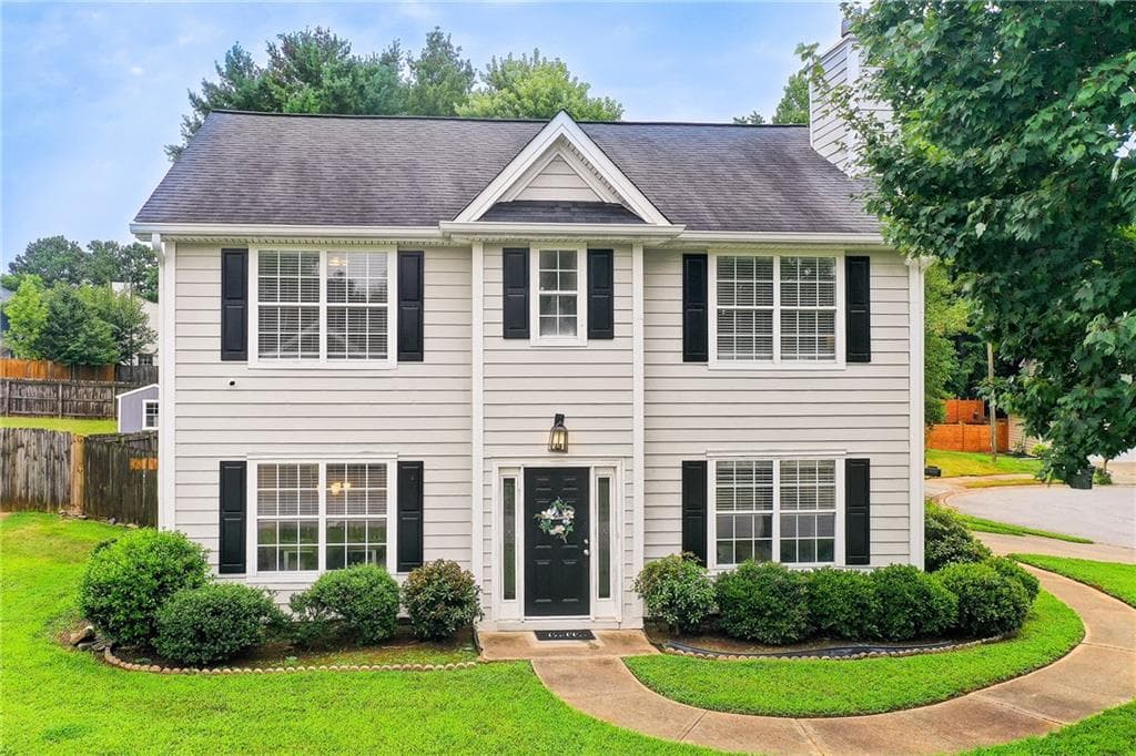 3 bedroom, 3 bathroom, 1,796 sq ft single family residence for sale at 2175 Windstream Lane, Marietta, GA 30060