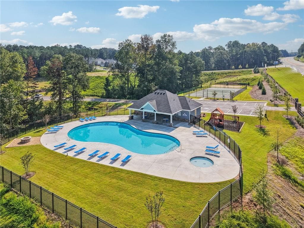 5 bedroom, 4 bathroom, 2,395 sq ft single family residence under contract at 382 Cedar Wood Trace, Winder, GA 30680 — photo 3