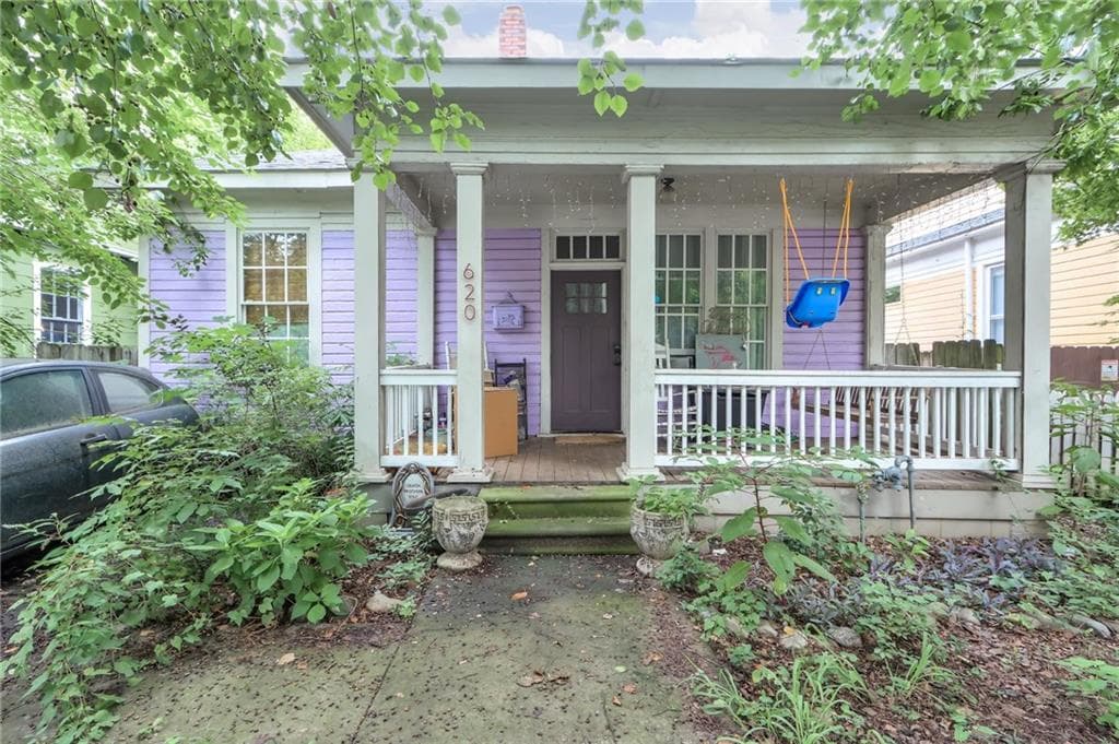 2 bedroom, 1 bathroom, 930 sq ft single family residence for sale at 620 Memorial Avenue, Atlanta, GA 30312 — photo 1 of 50