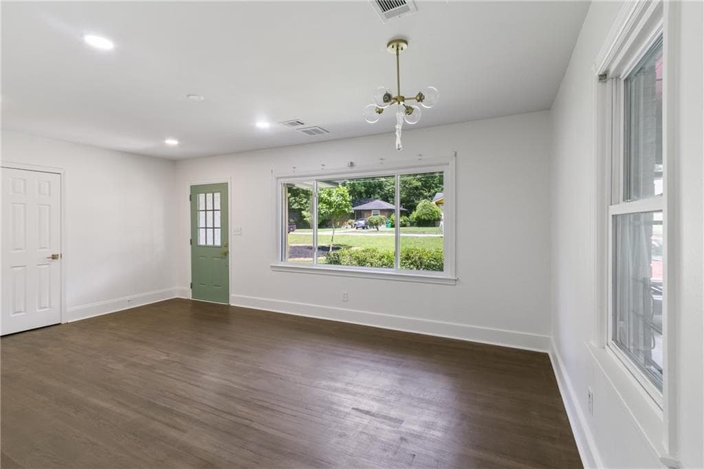 3 bedroom, 2 bathroom, 1,148 sq ft single family residence for sale at 1707 Mckenzie Drive, Decatur, GA 30032 — photo 2