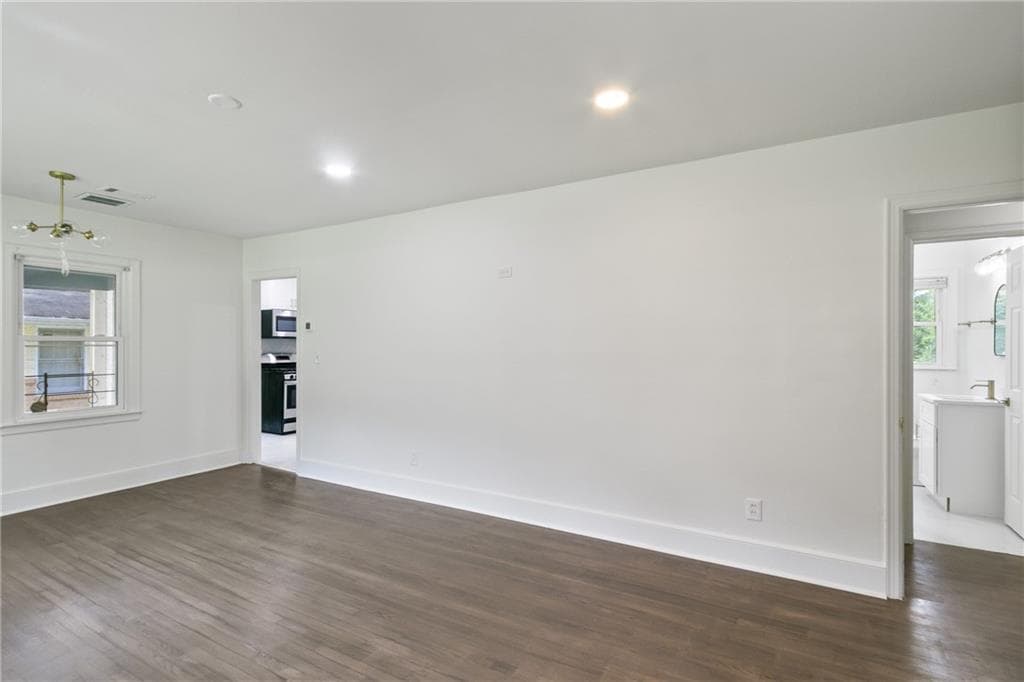3 bedroom, 2 bathroom, 1,148 sq ft single family residence for sale at 1707 Mckenzie Drive, Decatur, GA 30032 — photo 4